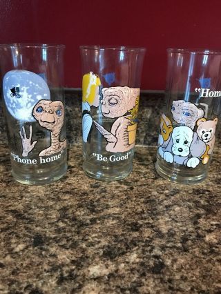 Vintage1982 E.  T.  Glasses Limited Edition Collector Series Vintage 6” Pizza Hut