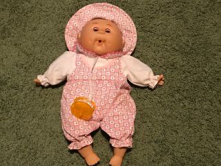 Vintage 1999 Uneeda 12 " Baby Doll With Yellow Pacifier (dressed)