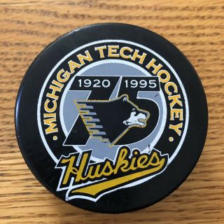 Michigan Tech Huskies Wcha Game Puck 1995 Ncaa Hockey University College