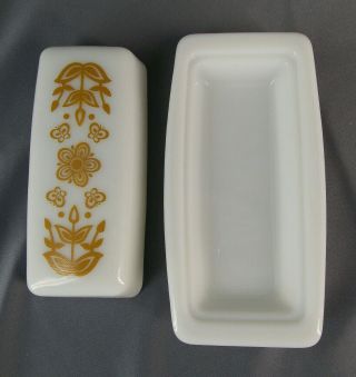 Vtg Exc Pyrex (corning Corelle) Butterfly Gold 1/4lb Covered Butter Dish
