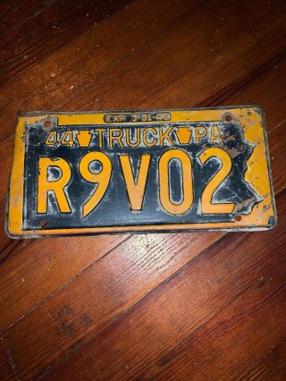 Vintage Classic Automobile Pa Penna 1944 Truck License Plate R9v02