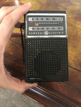 Antique Vintage General Electric AM/FM Radio Model 7 - 2500B 2