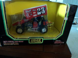 1/24 Scale Diecast World Of Outlaws Sprint Car Driver Frankie Kerr