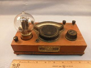 Historic 1920 Hoyt 100 Tube Tester With Gf Western Electric Tennis Ball Tube Nr