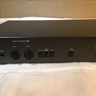 NAD Electronics 1130 Stereo Pre - Amplifier Phono CD Tape Video Preamp Full 3