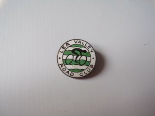 Vintage Lea Valley Road Club Enamel Pin Badge - Bicycle Bike Cycling Memorabilia