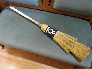 Vintage 8 Ender Centurion Curling Broom Made In Winnipeg,  Canada