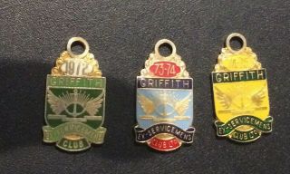 Vintage Griffith Ex - Servicemens Club Member Badges 1972 - 1975