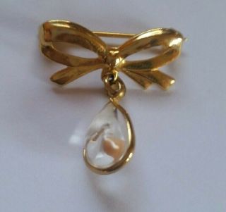 Vintage Bow Mustard Seed Brooch Pin Transparent Lucite Gold Tone Evc