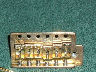 Fender Strat Gold Vintage - Style Stratocaster Tremolo Assembly