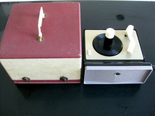 Rca Victor 7 - Ey - 1 - Dj With Carry Case - Vintage 45 Rpm Record Player
