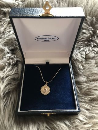 Herbert Brown Vintage 925 Sterling Silver Small Medallion Pendant Necklace Men’s