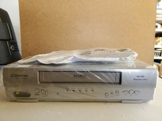 Emerson 4 - Head Vcr Vhs Video Cassette Player Recorder Ewv403 W/remote