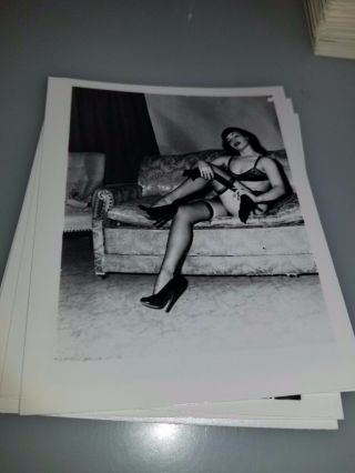 Bettie Page Pin - Up Photo From Vintage Irving Klaw Negative R797