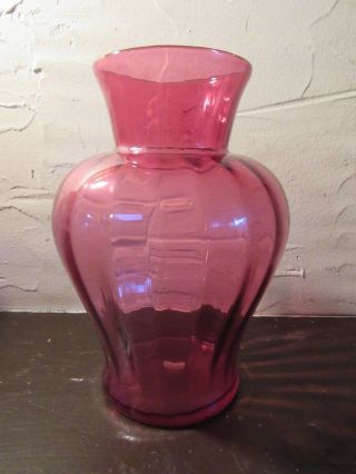 Vintage Pilgrim Art Glass Cranberry Rib Optic Design 6.  25 X 4 " Vase