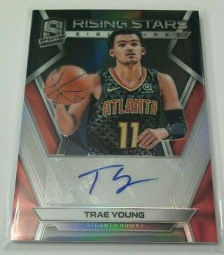 2018 - 19 Trae Young Spectra 26/75 Auto/autograph Rising Stars Rc/rookie Sp Hawks
