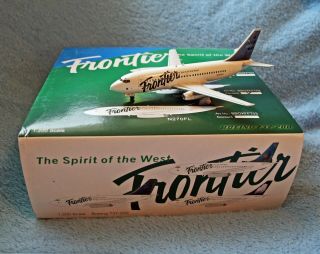 Frontier Airlines 1:200 B737 - 200 Model N205au (aviation 200) Bboxfft02 Racoon