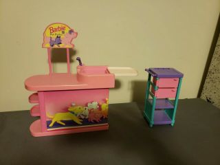 Vtg 1994 Mattel Barbie Doll House Furniture Pretty Pet Parlor Cats Dogs Playset