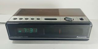 Vintage Panasonic Electronic Readout Clock Radio Digital Alarm Rc - 200d 120v