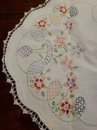 Vintage Embroidered Table Runner Dresser Scarf Linen Flowers 39 " Crochet Edge
