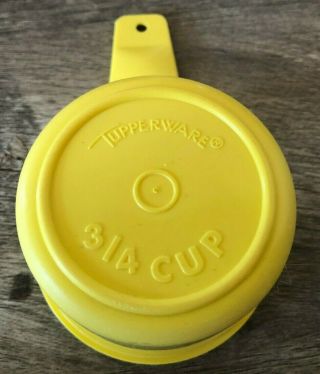 Tupperware Measuring 3/4 Cup Yellow Vintage