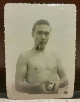 Vintage Snapshot B&w Photo Of Handsome Shirtless Man Smoking A Pipe Gay Int