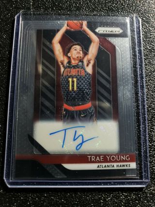 Trae Young 2018/19 Panini Prizm Rookie Autograph Atlanta Hawks