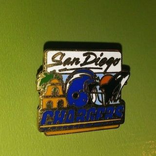 Nfl San Diego Chargers Football Team Logo Collectible Peter David Pin Vintage