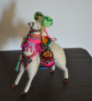 Peru Hand Made Alpaca Wool Llama Figurine With Pac 6 Inches DSC_0355 2