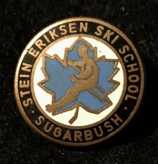 Sugarbush Stein Eriksen Ski School Vtg Skiing Pin Badge Vermont Souvenir Travel