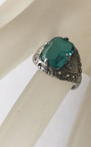 Vintage Sterling Silver Ring With Emerald Green Stone