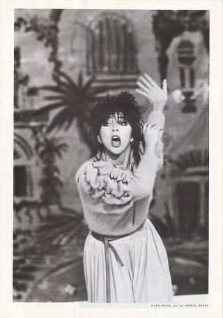 1983 Kate Bush Japan Mag Photo Pinup Mini Poster / Vintage Press Clipping B9r