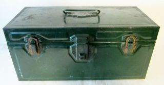 Vintage Green Metal Tackle Box Lures Stringers Hooks Bobbers Leaders