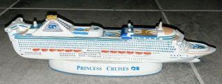 Princess Cruise Line Golden Princess Cruise Ship Model Souvenir Advertising