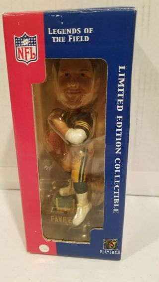 Brett Favre Green Bay Packers Legends Of The Field Bobblehead Limited Edition
