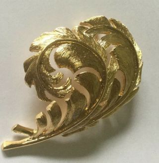Vintage Trifari Gold Tone Leaf Brooch Pin 2 3/4 "