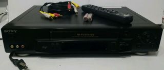 Sony Vcr Vhs Player Complete With Remote,  Cables,  Batteries Slv - N71