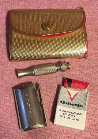 Vintage Gillette Travel Size Razor Kit W/ Plastic Case & Blade