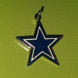 2002 Nfl Football Dallas Cowboys Team Logo Collectible Necklace Pendant Charm