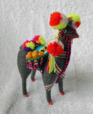 Peru Handmade Alpaca Wool Llama Figurine With Pac 5 Inches 1115