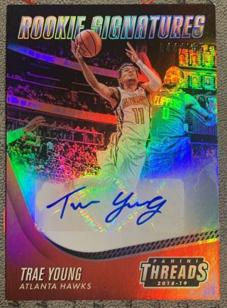 2018 - 19 Panini Threads Rookie Signatures Trae Young Rookie 44/105