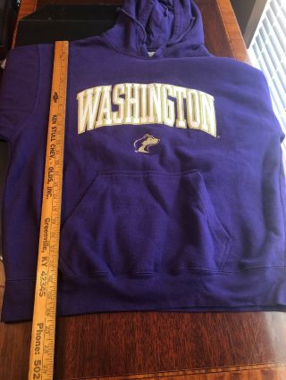 Washington Huskies Purple Hoodie Size L. 3