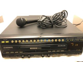 Pioneer Cld - V880 Laserdisc Karaoke Cd Vcd Ld Player / W Mic,