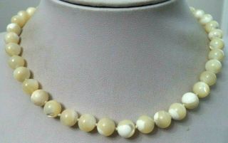 Vintage Estate High End Ind Knotted Mother Of Pearl Bead 16.  5 " Necklace G957i