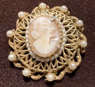 Vintage Brooch Pin Signed Florenza Shell Cameo Pearl Gold Tone