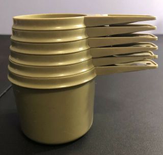 Set Of (6) Vintage Tupperware Oliver Green Nesting Measuring Cups