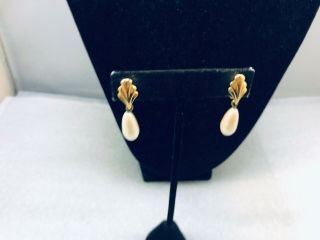 Vtg.  Monet Pear Faux Pearl & Gold Tone Plume Clip On Earrings