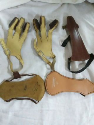 5 Vintage Recurve Bow 3 Finger Shooting And Arm Protectors Ben Pearson
