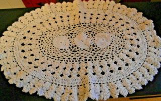 Vintage White Cotton Hand Crochet Lace Oval Table Mat Or Doily 15 " X 10 "