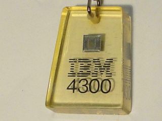 Vintage IBM 4300 Lucite Keychain with Computer Chip Inside 3